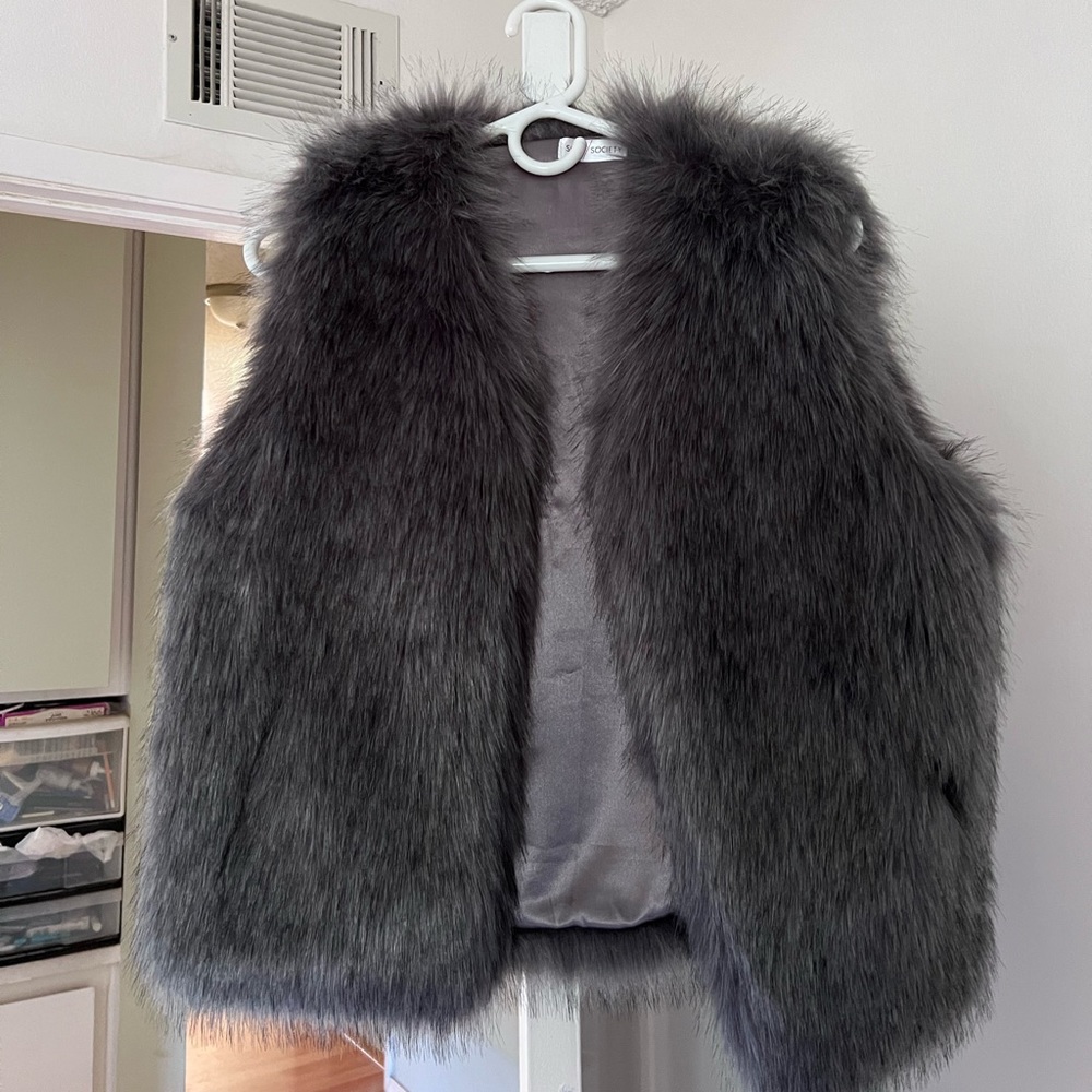 Sole Society Faux fur grey vest.